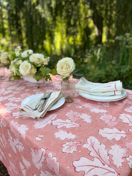 How to choose a tablecloth size