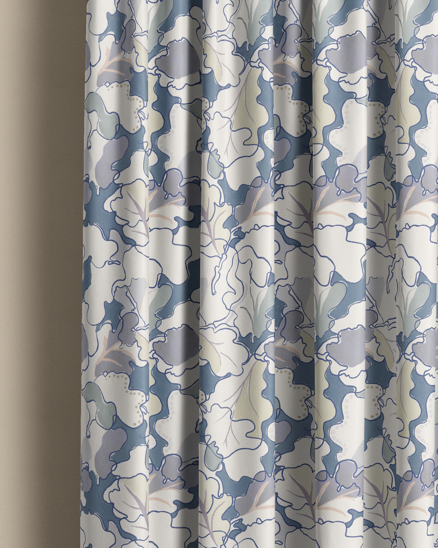 Curtain in blue tones colour, botanical pattern, large bold