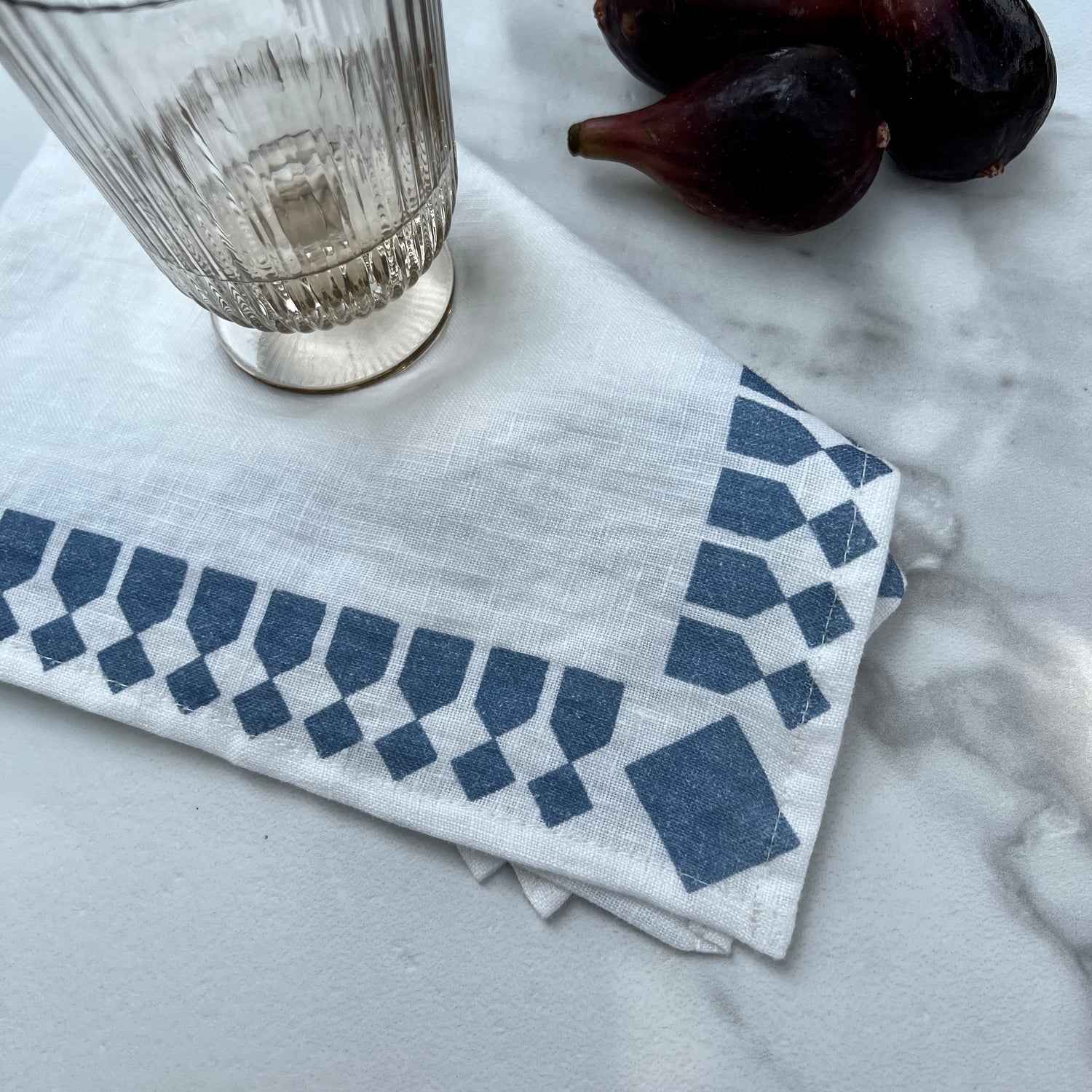 Classic Napkin made of European linen Geometric Design | Casa Azul