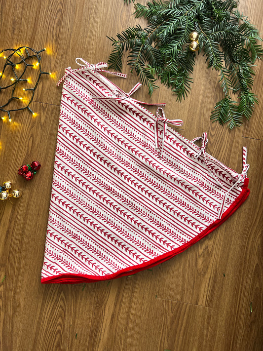 Nordic Red Christmas Tree Skirt