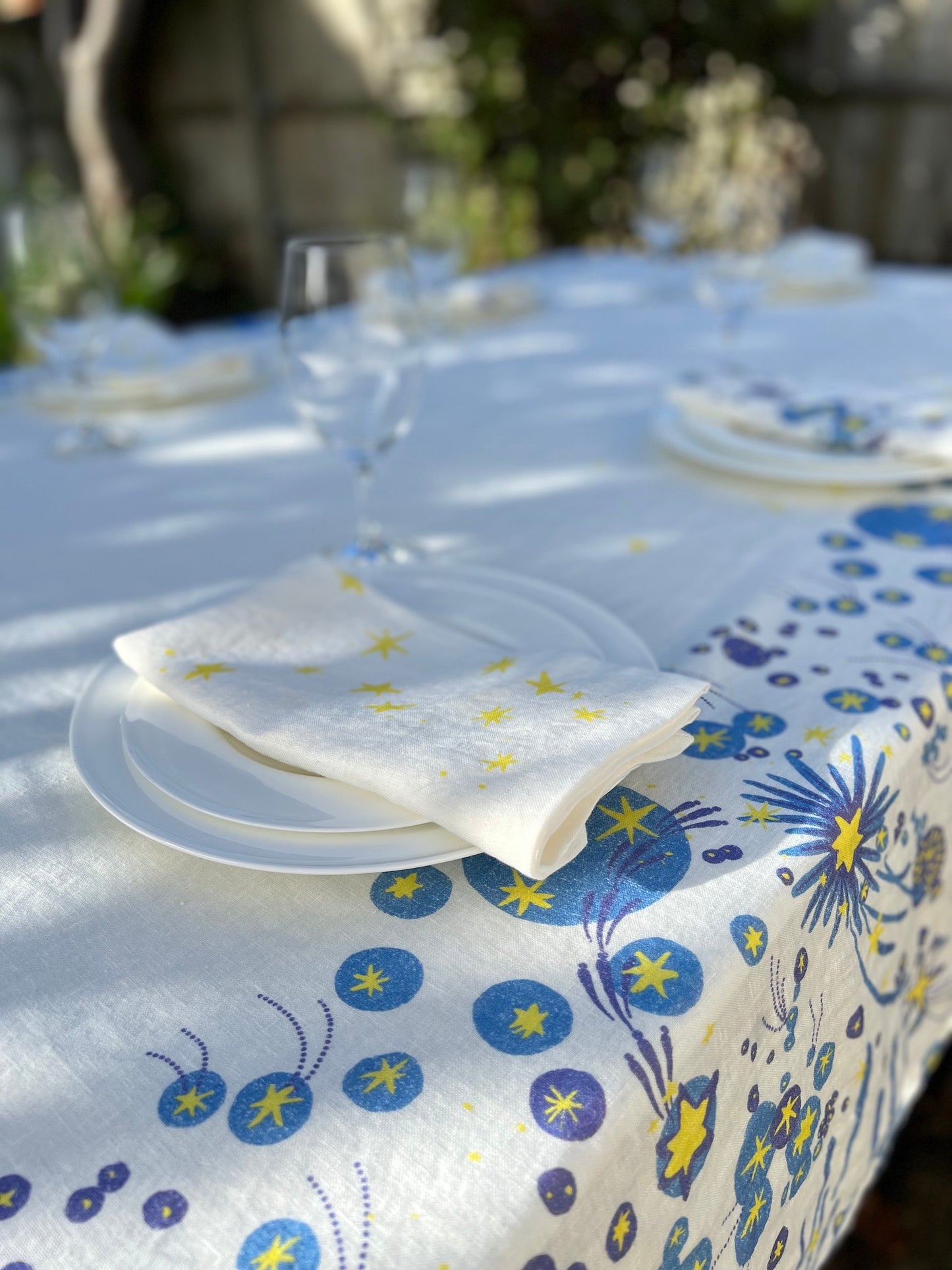 Solaris Tablecloth in White